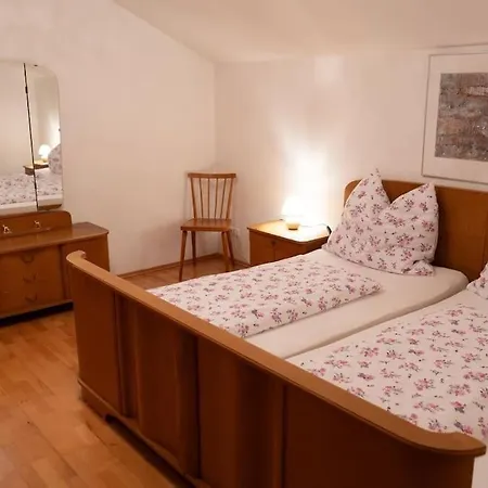 펜션 Tanjas Gemuetliches Haus Am Mondsee Innerschwand