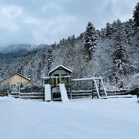 펜션 Tanjas Gemuetliches Haus Am Mondsee *