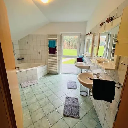 Tanjas Gemütliches Haus Am Mondsee Ferienhaus *