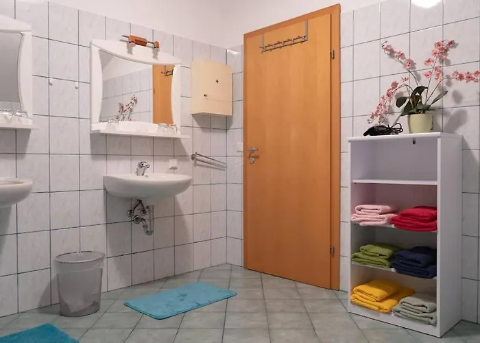 Дом отдыха Tanjas Gemuetliches Haus Am Mondsee