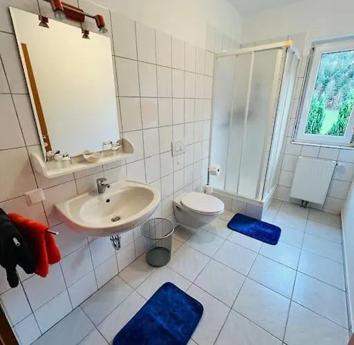 Дом отдыха Tanjas Gemuetliches Haus Am Mondsee