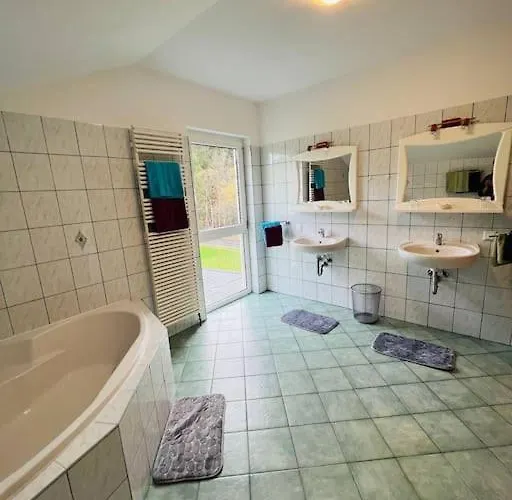 Prázdninový dům Tanjas Gemuetliches Haus Am Mondsee *